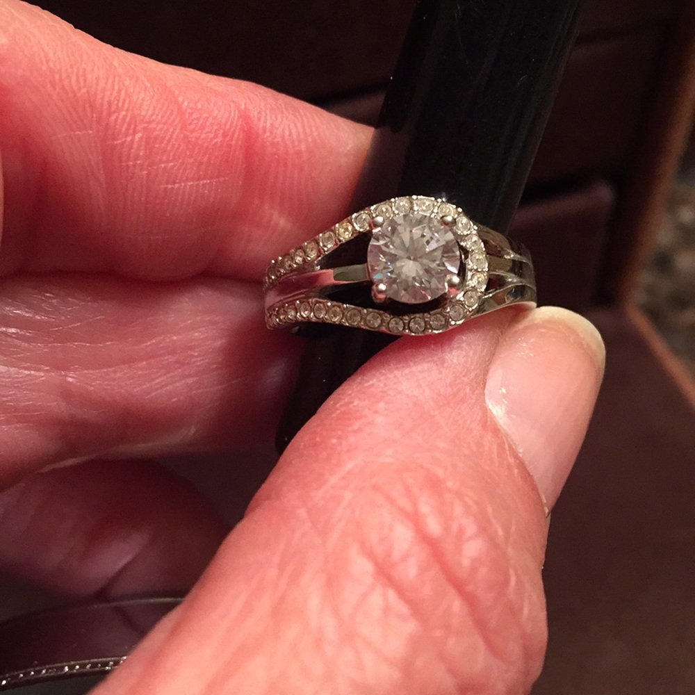 Beautiful sterling engagement style ring